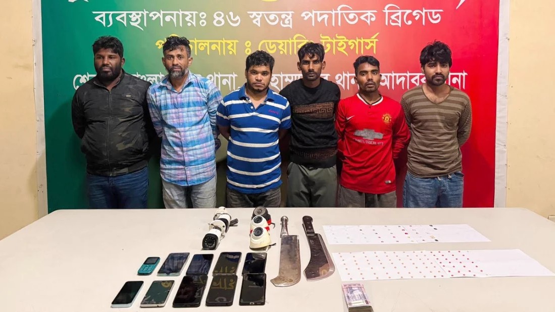 মোহাম্মদপুরে ১০ হাজার পিস ইয়াবা ও দেশীয় অস্ত্রসহ ৬ মাদক কারবারি গ্রেপ্তার